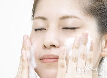 脸上总是长痘痘的四个因素