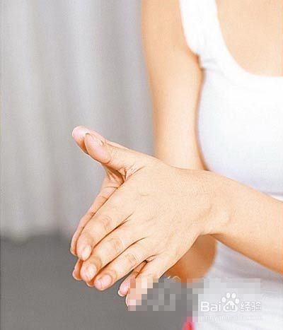 居家穴位按摩手法 告别水肿型肥胖