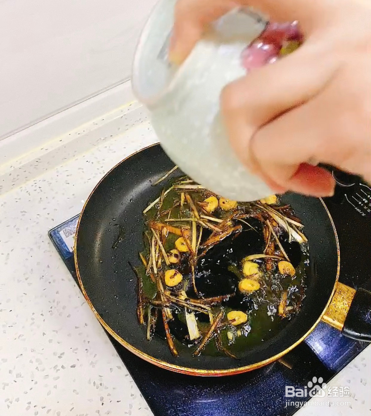 10分钟搞定的葱油拌面的做法