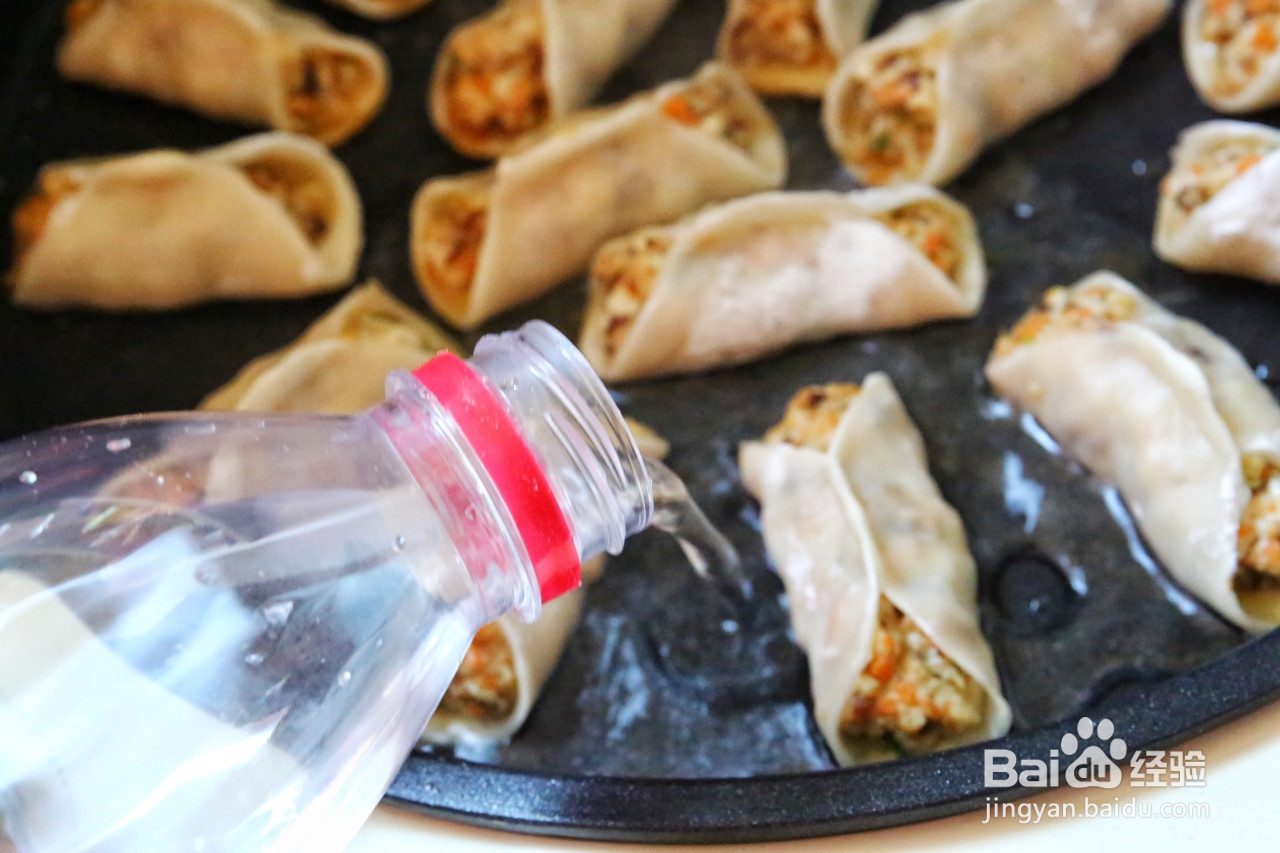 香菇鸡肉锅贴的做法