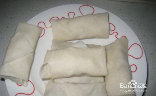 一步步做馋嘴的黑木耳瘦肉春卷