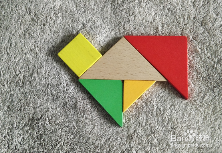 非洲草原上的蜜獾用七巧板怎么拼?