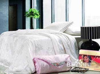 如何洗涤、保养蚕丝被