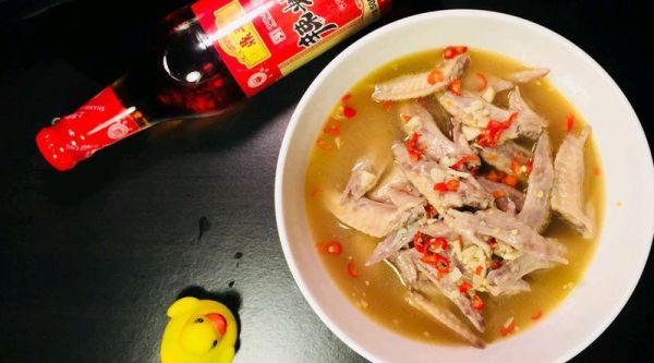 蒜蓉香辣鸡翅尖