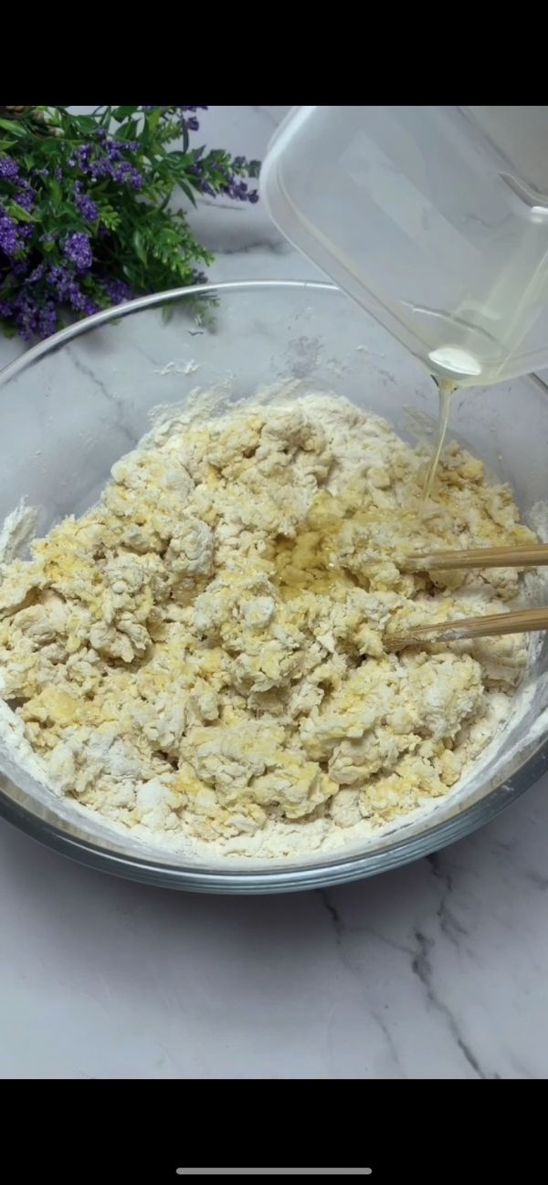 蓬松萱软拉丝好吃不上火的蒸面包