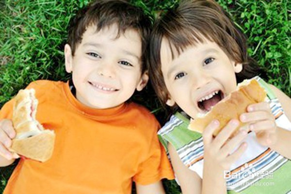 怎样改变孩子爱吃甜食的习惯?