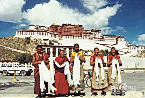 旅游应注意哪些不文明行为以免被拉黑名单