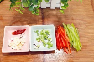 醋溜土豆丝的做法