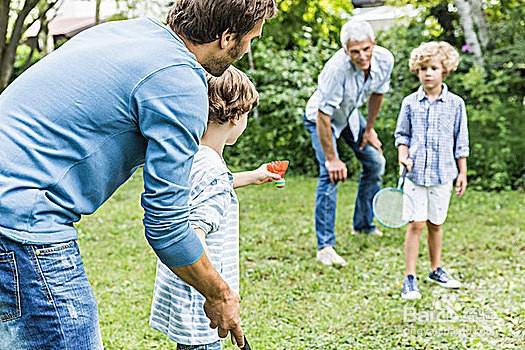 打羽毛搓球技巧