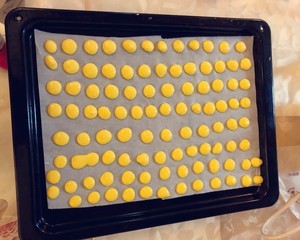 蛋黄溶豆的做法