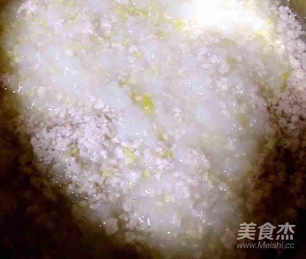 青豆肉末粥的做法