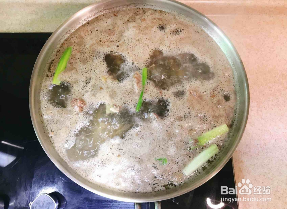 怎么做牛尾骨炖萝卜
