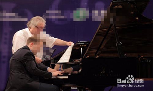 老年人怎样学钢琴