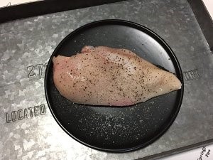 香蒜蜂蜜煎鸡胸肉的做法