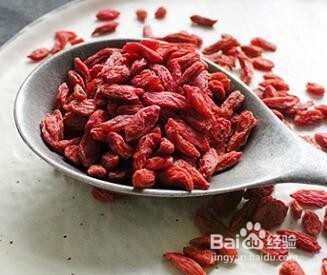 枸杞红枣老母鸡怎么煮