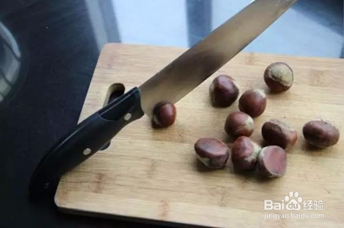 徒手剥板栗太辛苦？学会5招，1秒搞定！