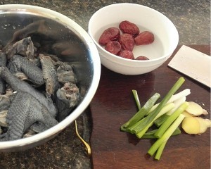 怎么做山药红枣乌鸡汤 ?