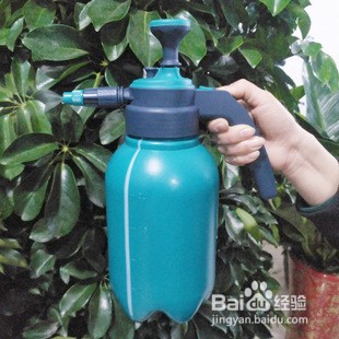 如何制作浇水壶的喷管