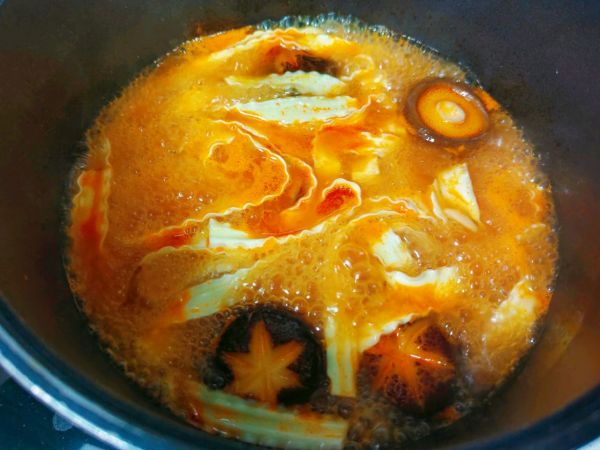 番茄火锅刀削面