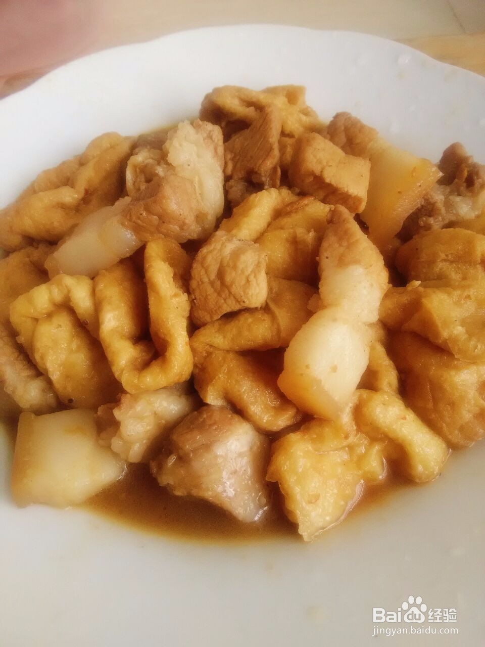 五花肉炖油豆腐
