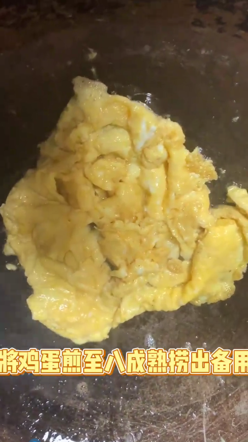 如何制作美味的韭菜炒鸡蛋？