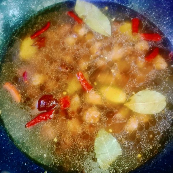 红烧胡萝卜土豆炖牛腩