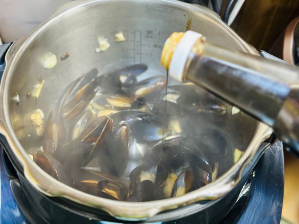 蒜蓉酱香炒贻贝