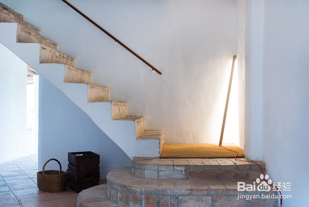 气泡饮料打开后就很难保存 这个盖子会帮到你