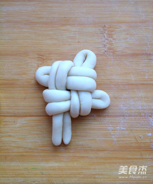 方形如意结面包