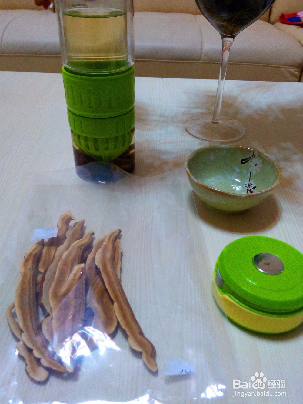 赤灵芝的功效与食用方法