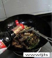 手抓羊羔排的做法