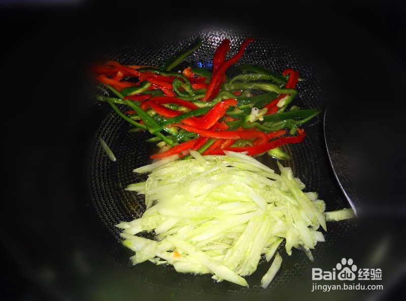 绿“肥”红“瘦”——卷心菜黄瓜“开会”