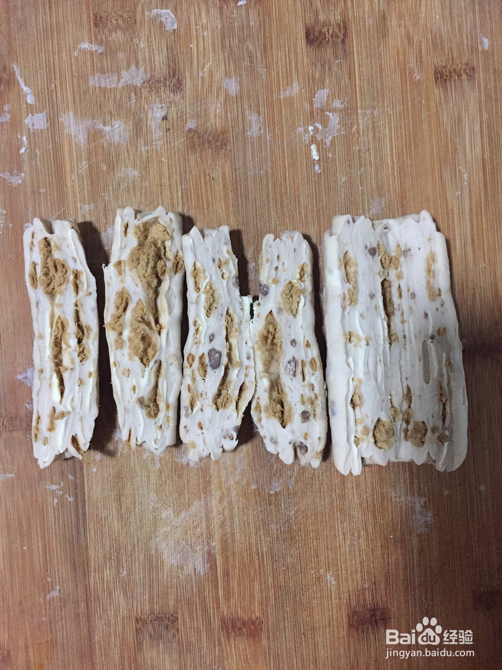 巧克力肉松手撕面包的做法