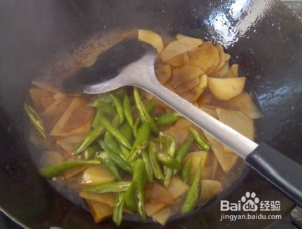 土豆辣椒炒杏鲍菇