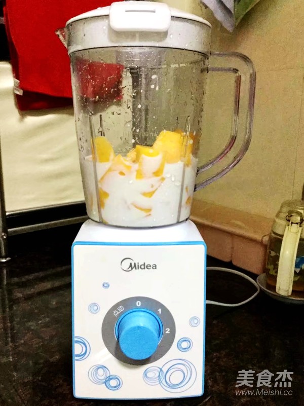 芒果奶昔的做法