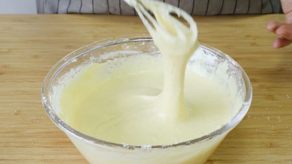 奶黄馅冰皮月饼啦