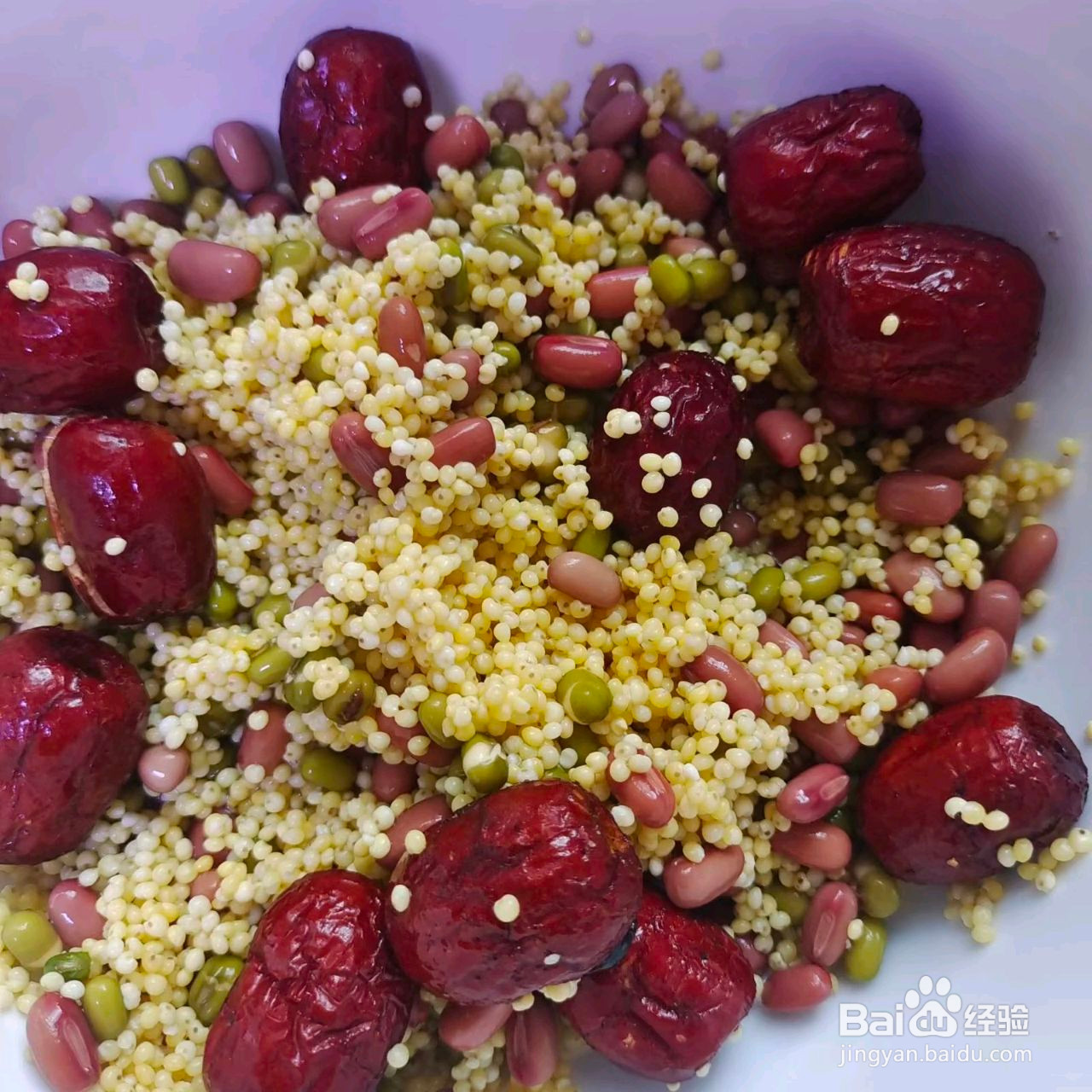 大黄米红豆蜜枣粽的做法