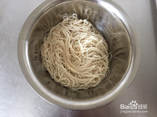 零油烟快手凉面——虾仁凉面