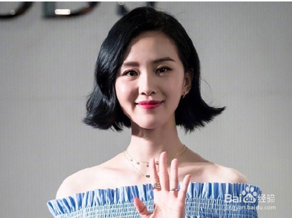 如何打造刘诗诗娜扎耳边卷发发型