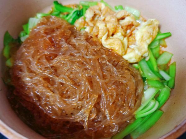 青菜鸡蛋炒粉条