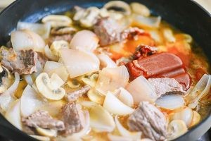 番茄红烩牛肉饭
