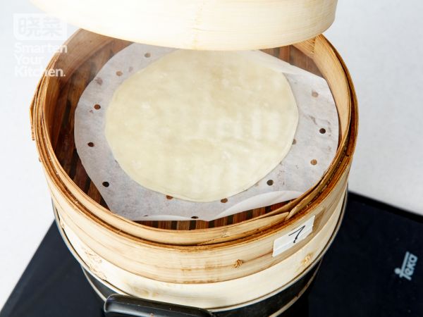 烤鸭薄饼包京酱牛肉丝