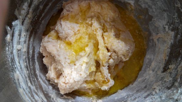 葡萄肉桂卷面包