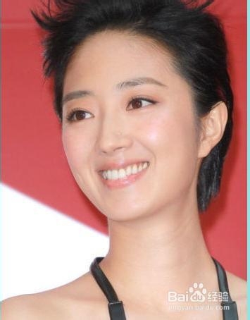 冬季干皮难上妆？学女星养出水嫩baby肌