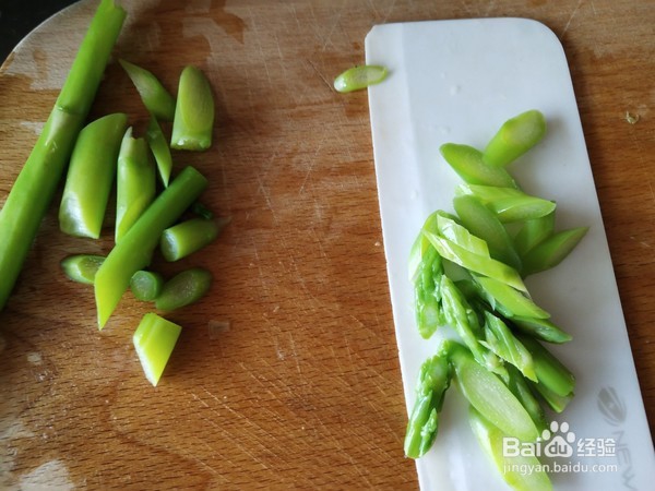 凉拌百合花的做法