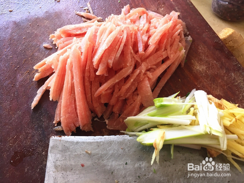 莲藕炒肉丝，家常菜必备之选！