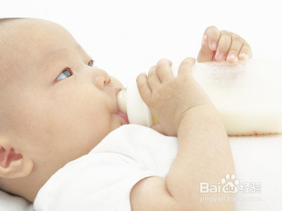 4个月婴儿不吃奶粉妙招？