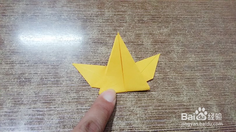 妈妈手工:枫叶的彩纸折法
