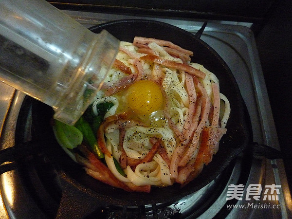 培根鸡蛋煎面