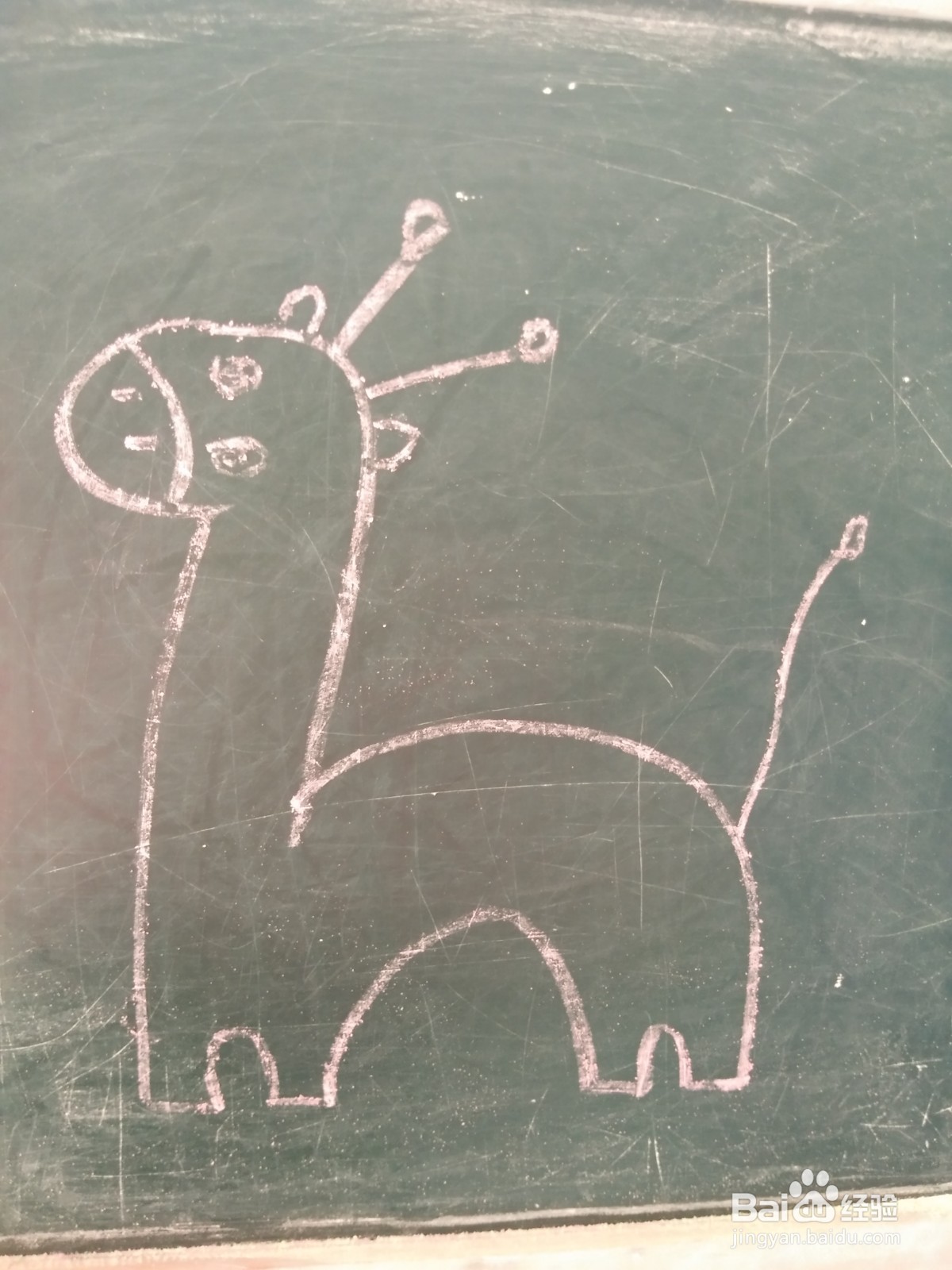 “长颈鹿”的简笔画法